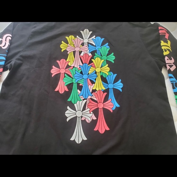 New long sleeved chrome heart T-shirt large